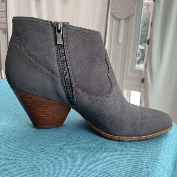 Frye Reina JEA Women Size 9.5 Gray Suede Leather Ankle Boot Zip 3471724 - Picture 5 of 14